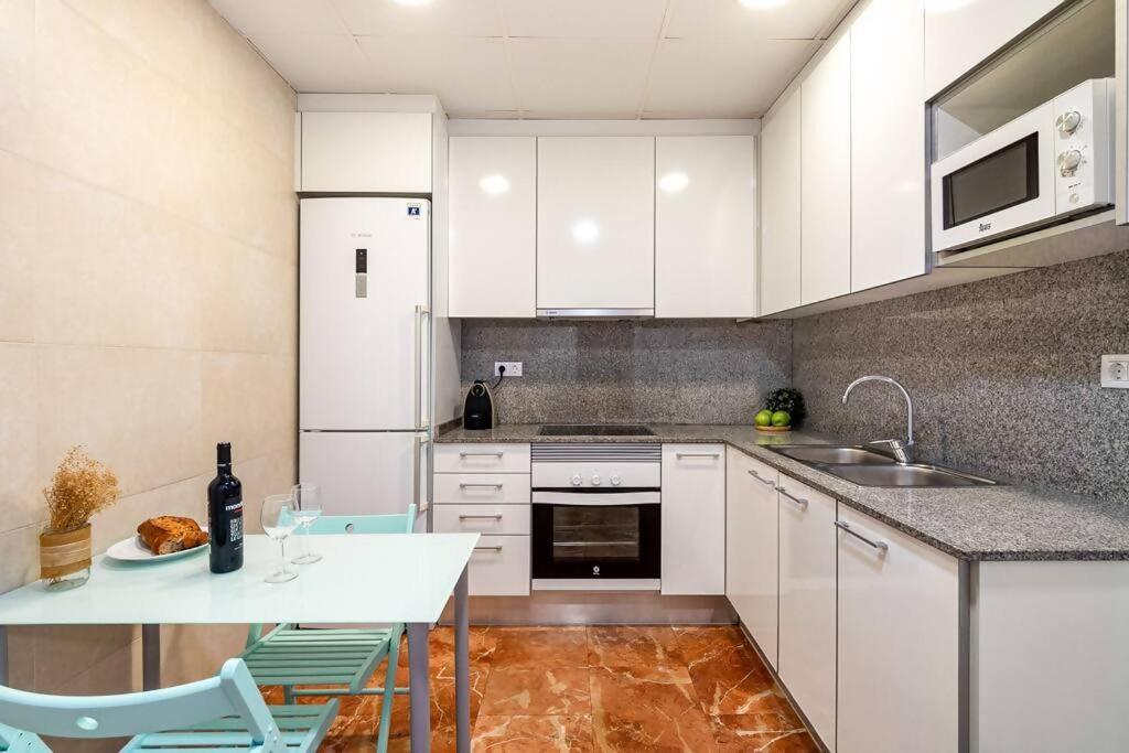 Park Guell Gaudi 2 Bedroom Apartment Barselona Dış mekan fotoğraf